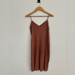 Mod Ref Isaac Pleated Dress